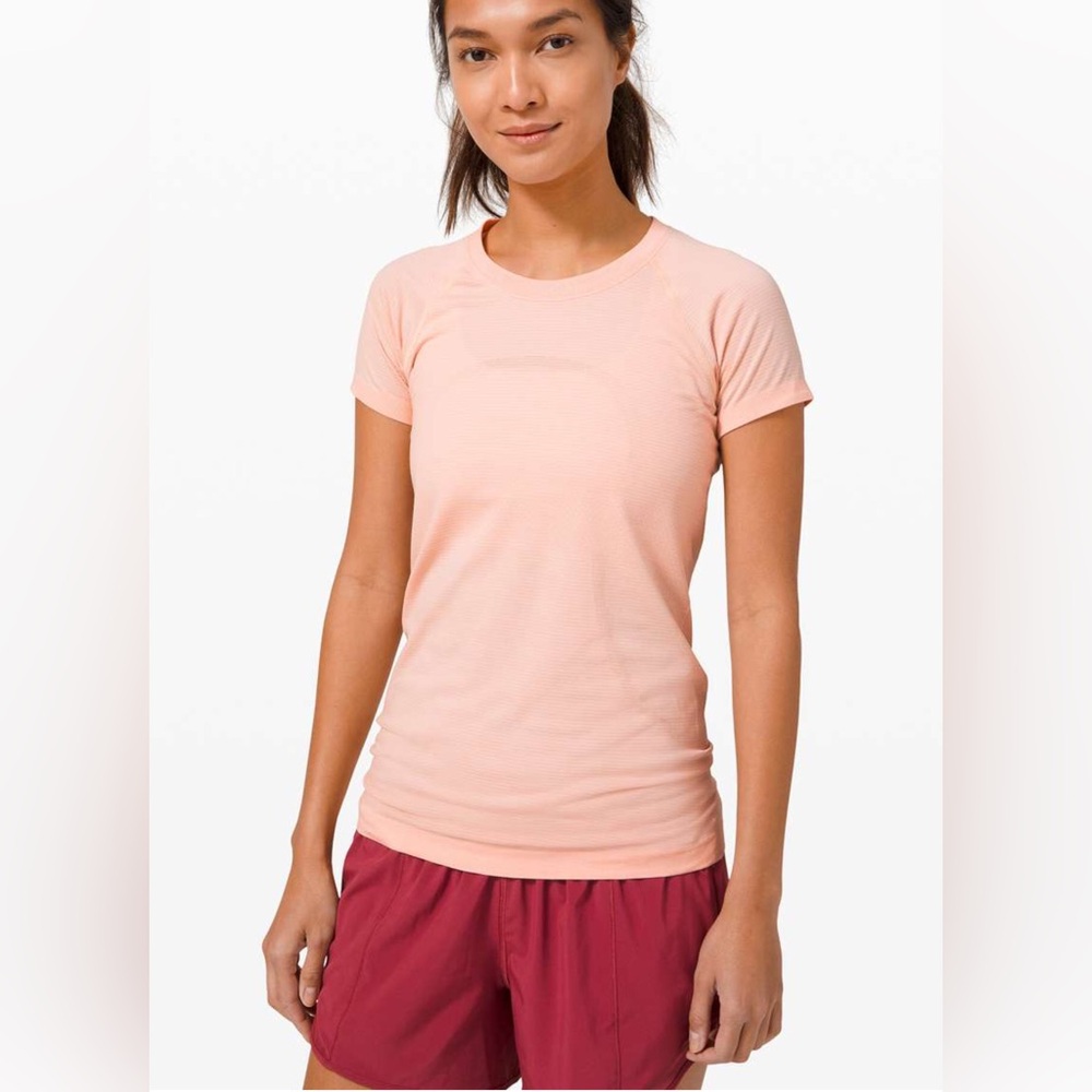 🌼Lululemon Swiftly Tech Short Sleeve 2.0 - Ballet Slipper White Size 10